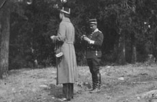 H.M. Kronprins Gustav Adolf besöker skjutskolan 1911.
